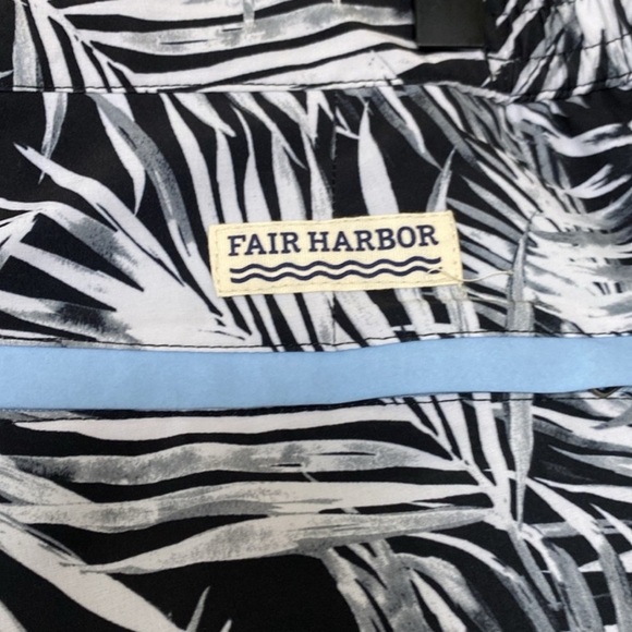 Fair Harbor The Sextant Trunk Lined Stretch Black White Palm Leaves Short Sz 38 - Picture 7 of 16